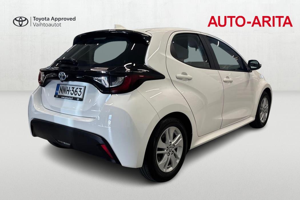 TOYOTA YARIS 2023