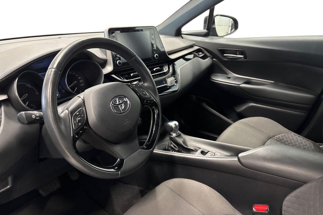 TOYOTA C-HR 2024