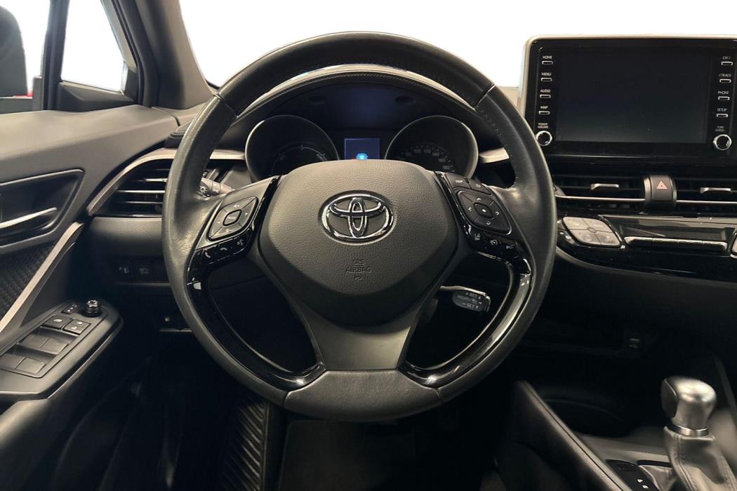 TOYOTA C-HR 2024