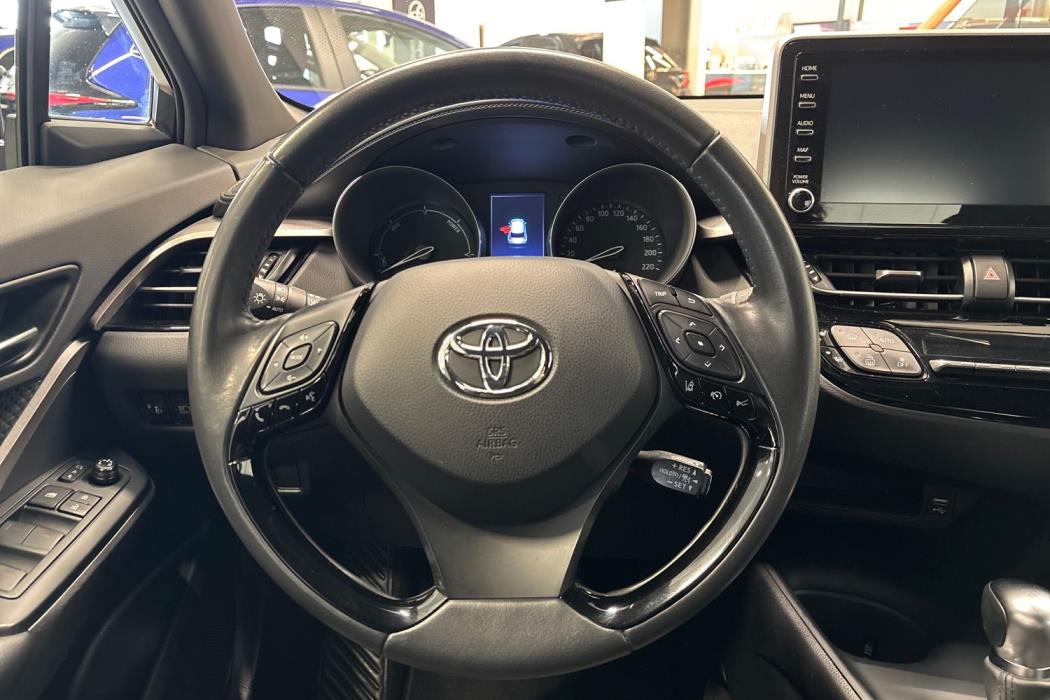 TOYOTA C-HR 2024