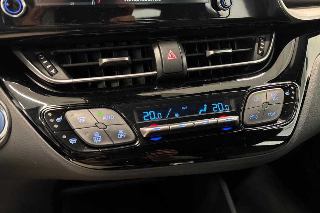 TOYOTA C-HR 2024