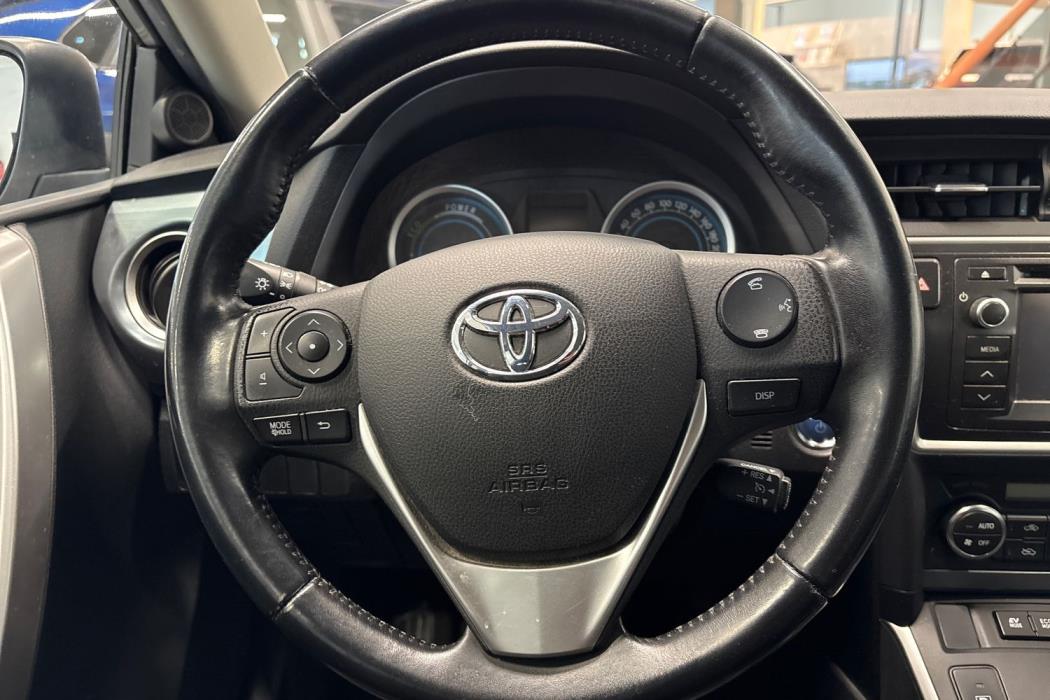 TOYOTA AURIS 2014
