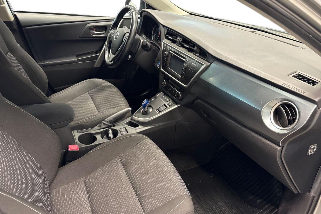 TOYOTA AURIS 2014