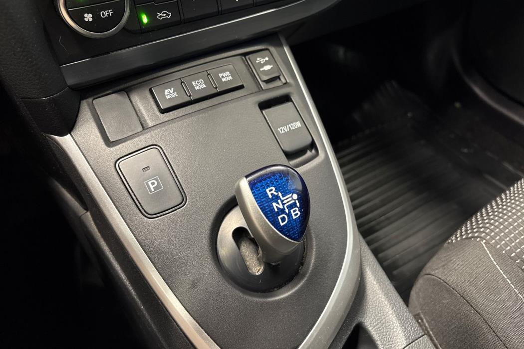 TOYOTA AURIS 2014