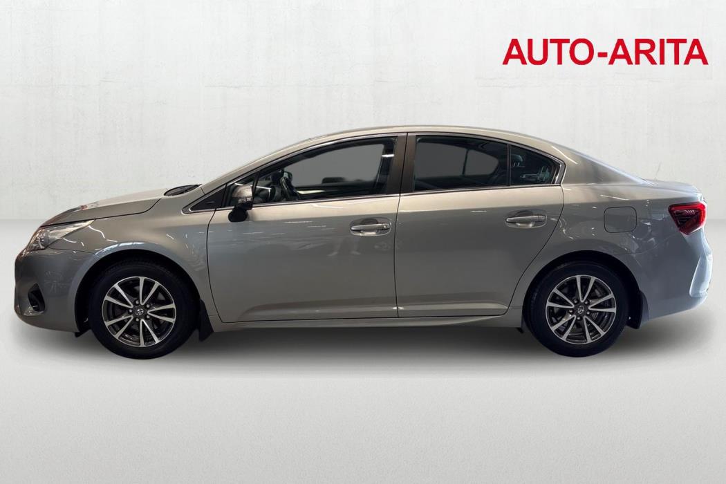 TOYOTA AVENSIS 2015