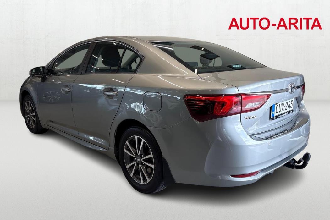 TOYOTA AVENSIS 2015
