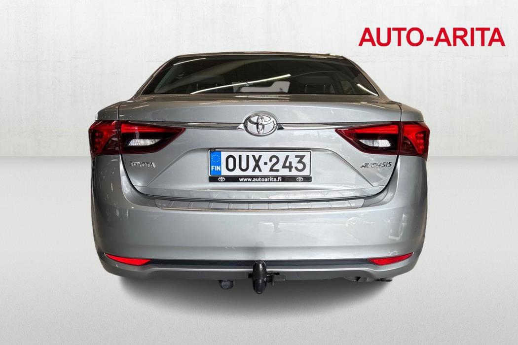 TOYOTA AVENSIS 2015