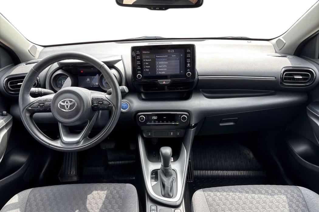 TOYOTA YARIS 2023