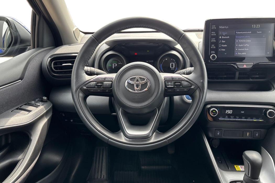 TOYOTA YARIS 2023
