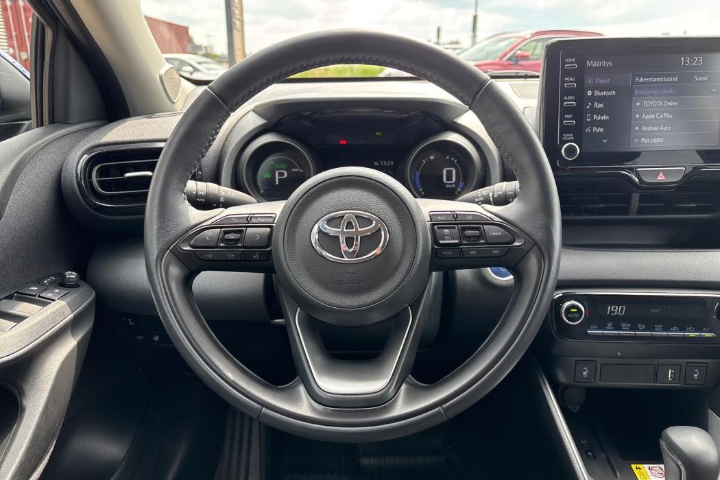 TOYOTA YARIS 2023