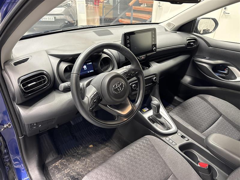 TOYOTA YARIS 2023