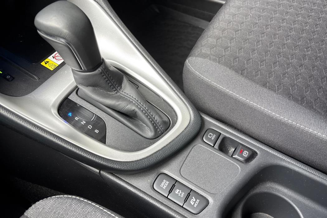 TOYOTA YARIS 2023
