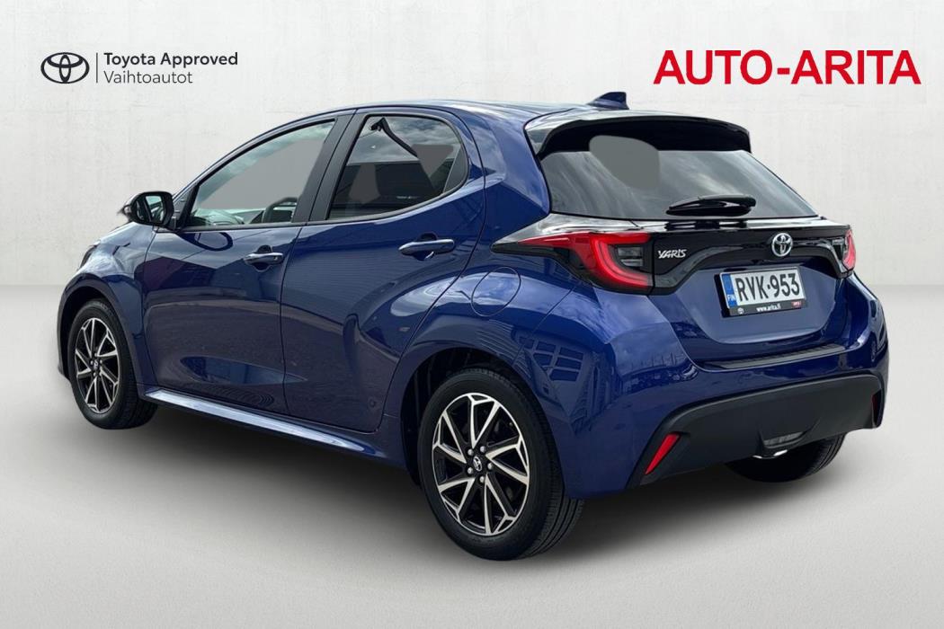 TOYOTA YARIS 2023