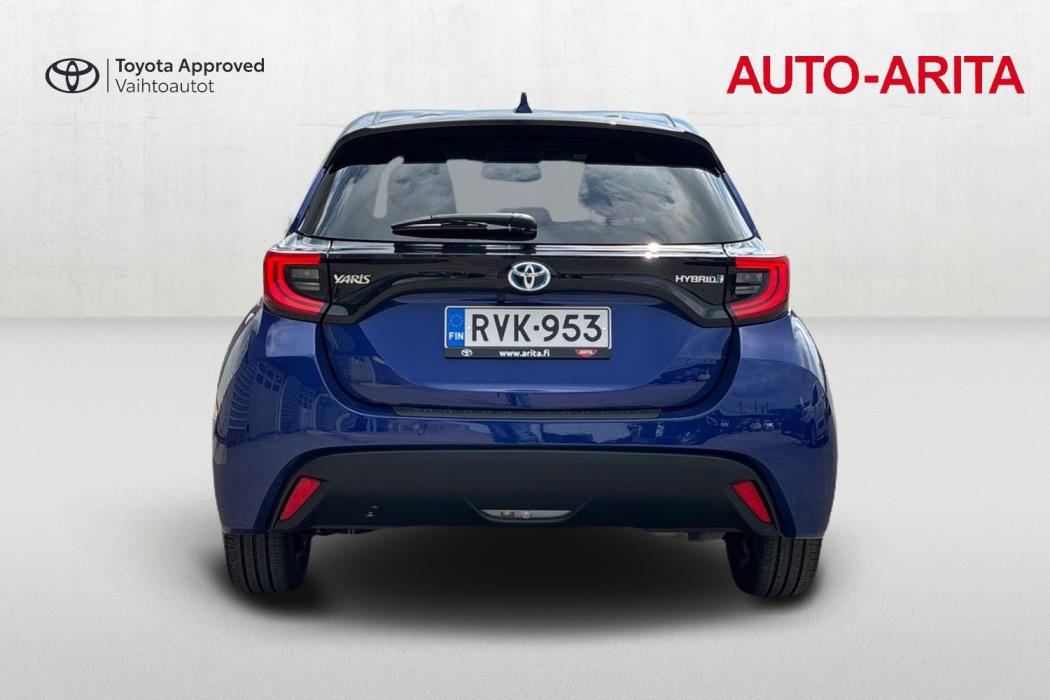 TOYOTA YARIS 2023