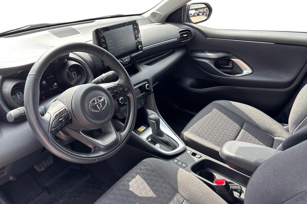 TOYOTA YARIS 2023