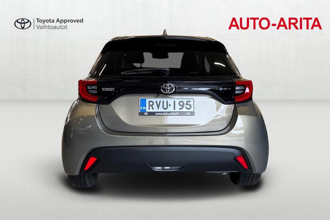 Toyota Yaris 2024