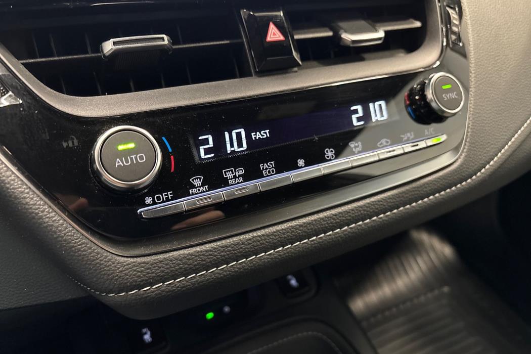 TOYOTA Corolla 2024