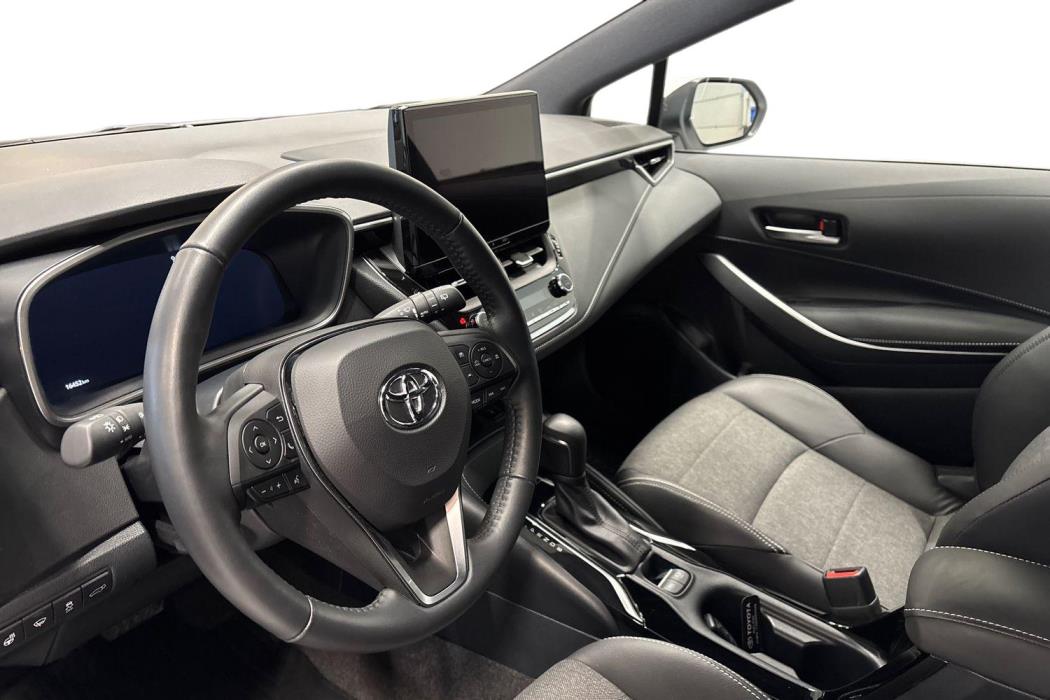 TOYOTA Corolla 2024