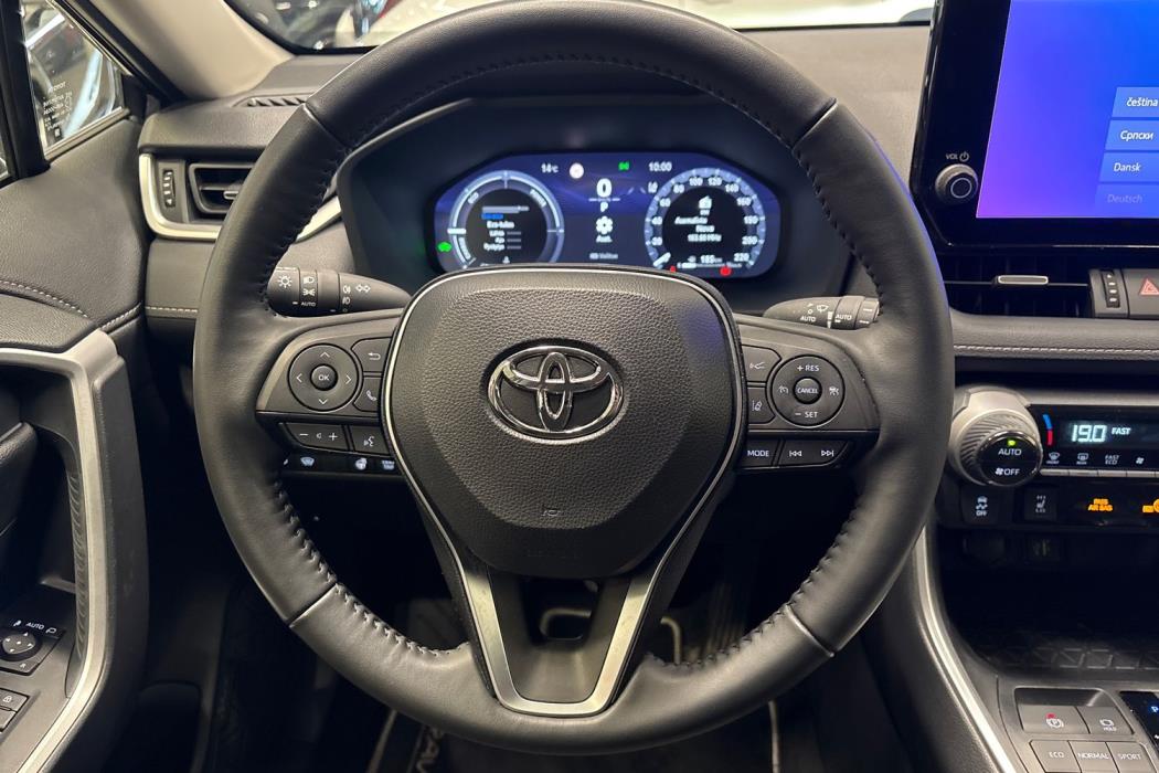 Toyota RAV4 2025