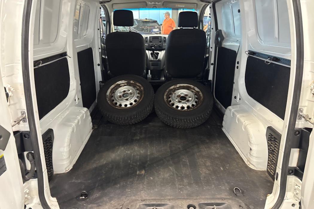 Nissan NV200 2017