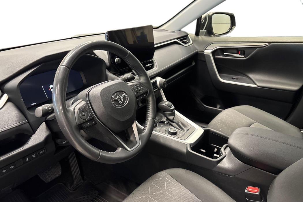 TOYOTA RAV4 2024
