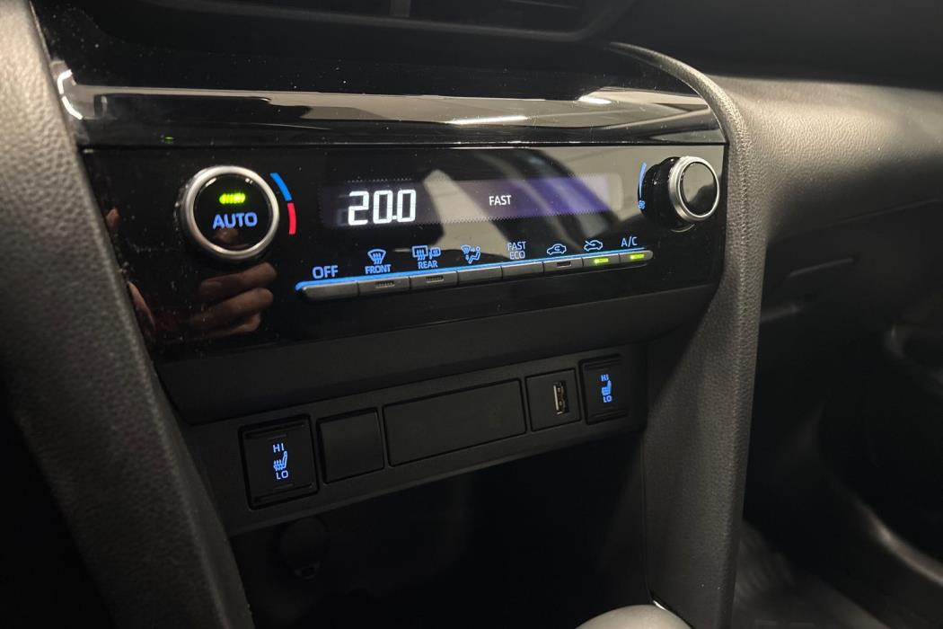 TOYOTA Yaris Cross 2024