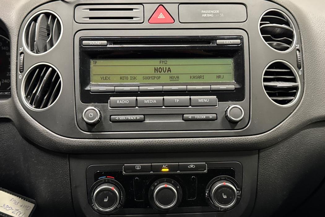 VOLKSWAGEN Golf Plus 2011