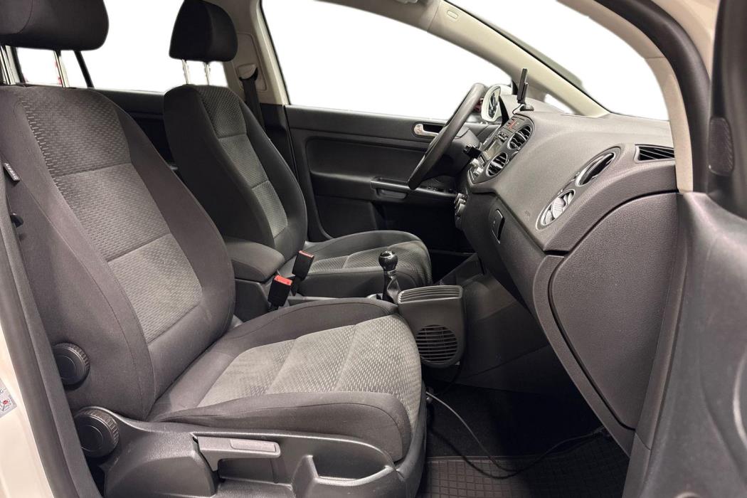 VOLKSWAGEN Golf Plus 2011