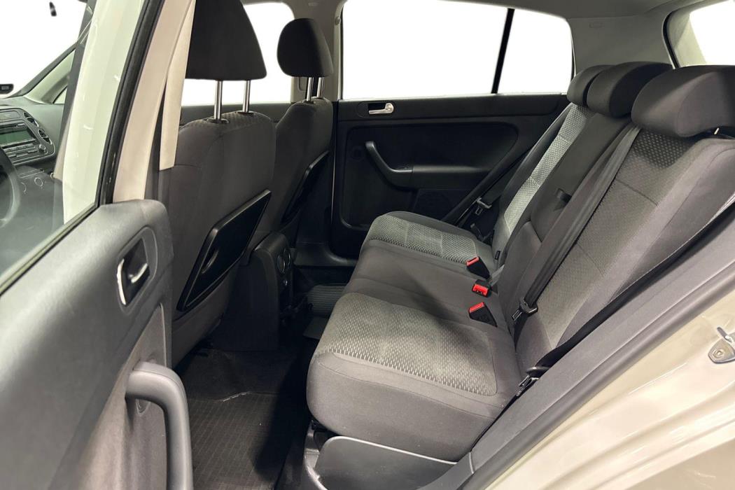 VOLKSWAGEN Golf Plus 2011