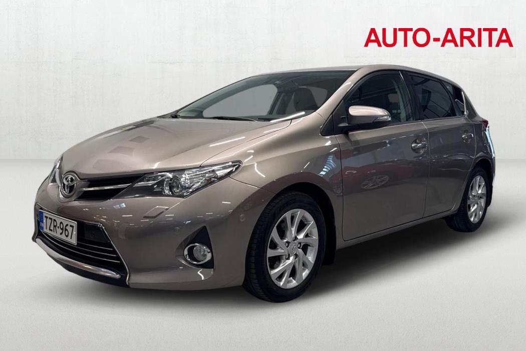 TOYOTA AURIS 2015