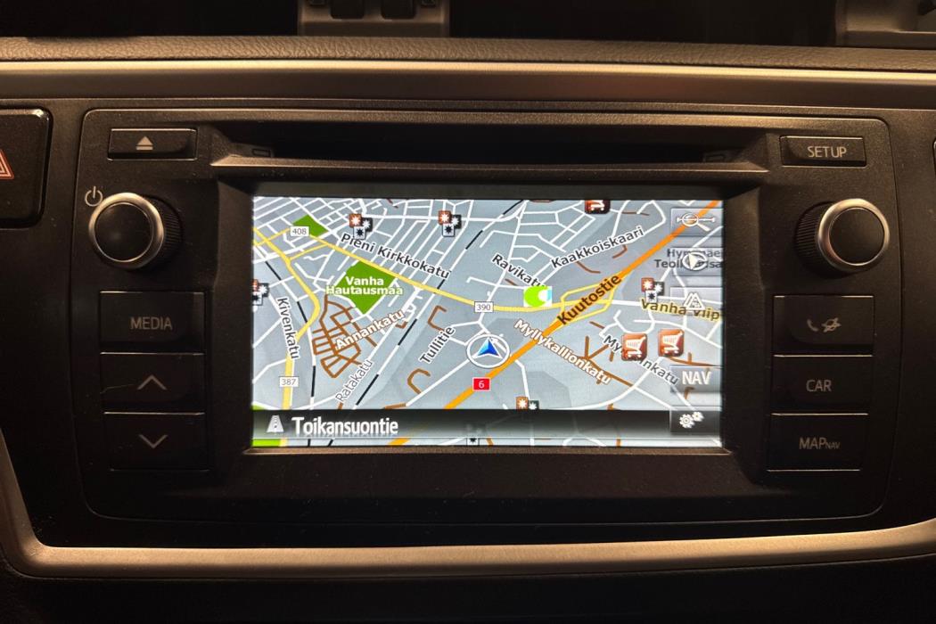 TOYOTA AURIS 2015