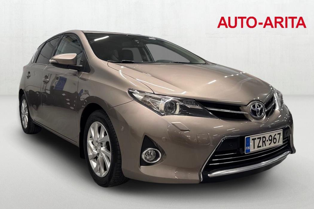 TOYOTA AURIS 2015