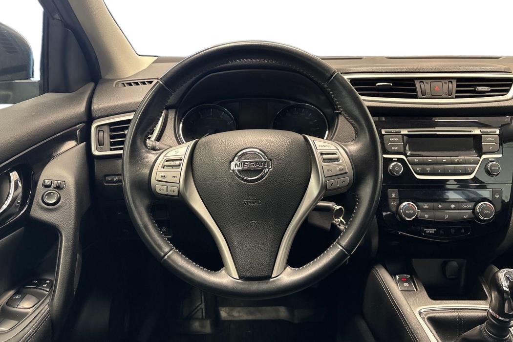 NISSAN Qashqai 2015
