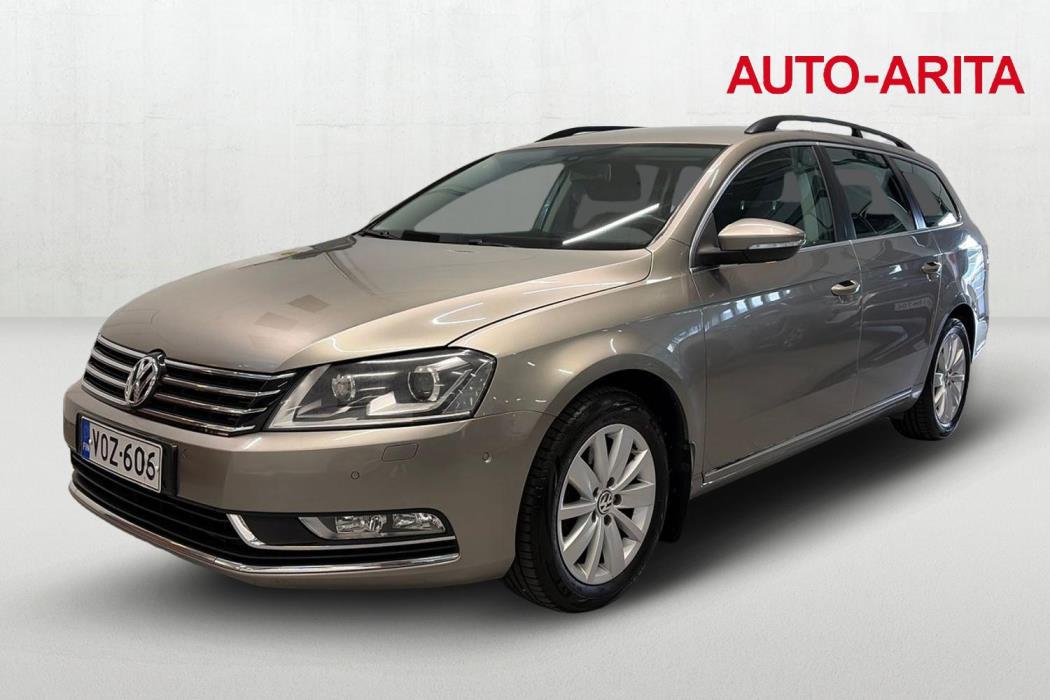 VOLKSWAGEN PASSAT 2012