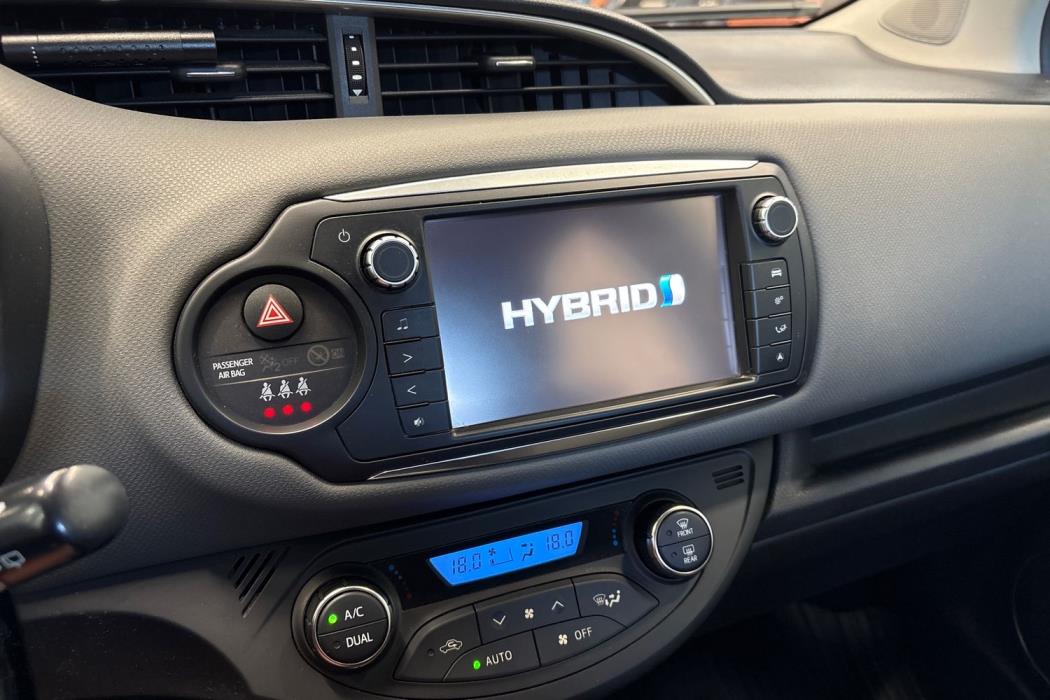 TOYOTA YARIS 2014