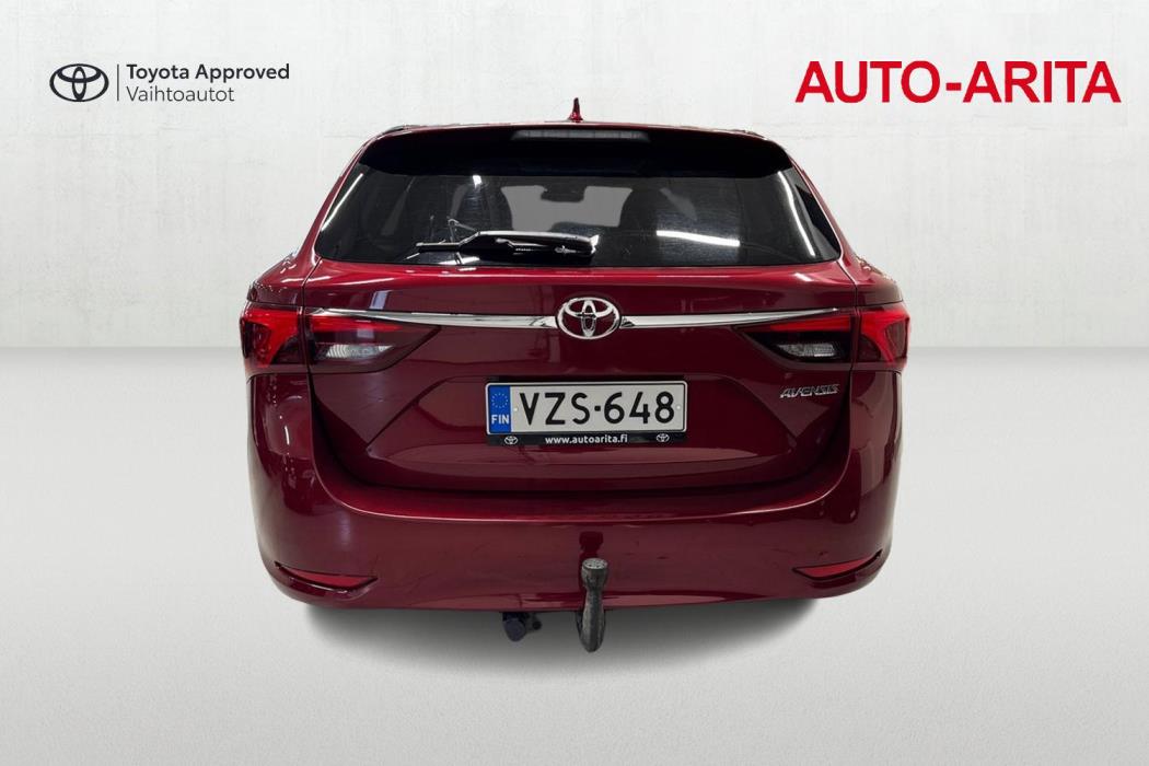 TOYOTA AVENSIS 2018
