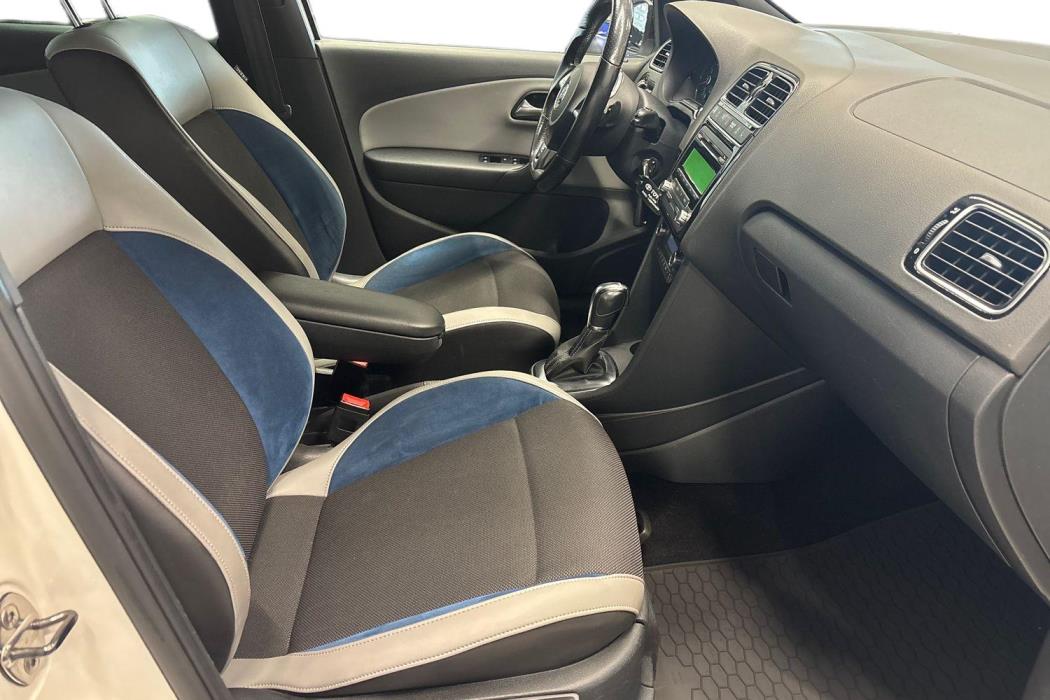 VOLKSWAGEN POLO 2013