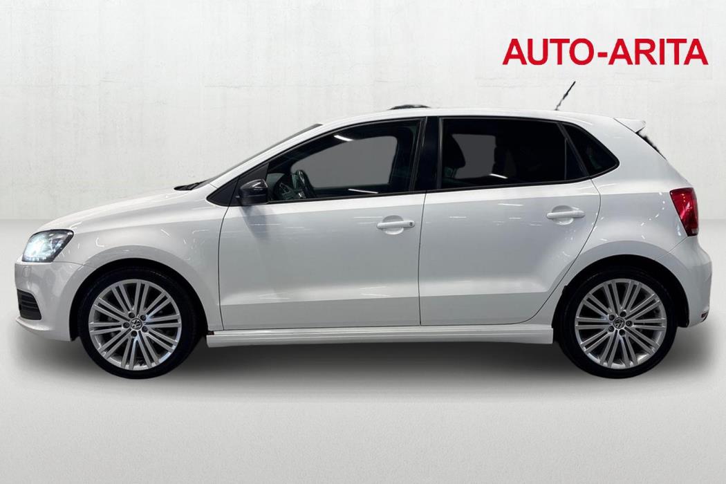 VOLKSWAGEN POLO 2013
