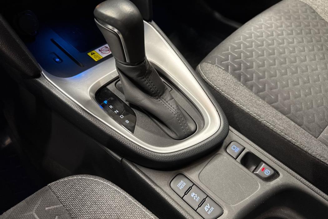 TOYOTA Yaris Cross 2023