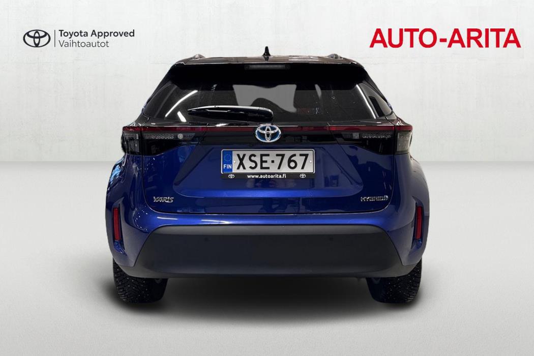 TOYOTA Yaris Cross 2023