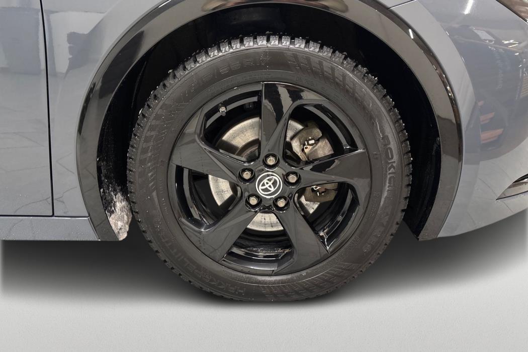 Toyota Prius Plug-in 2024