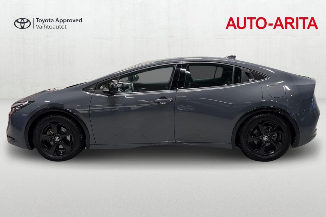 Toyota Prius Plug-in 2024