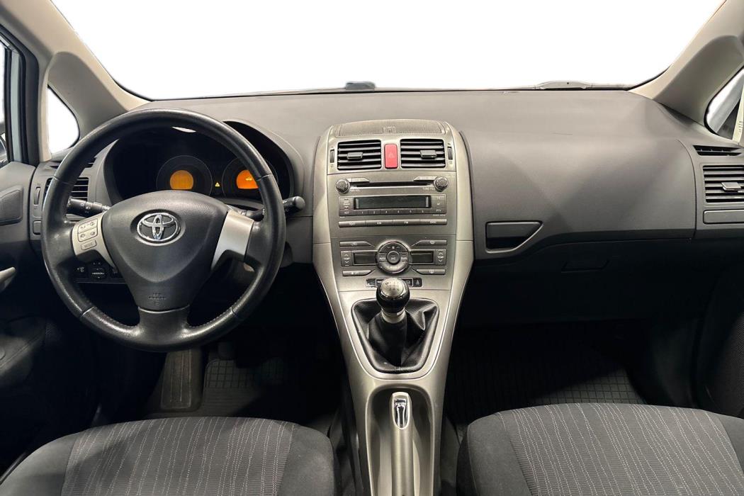 Toyota Auris 2010