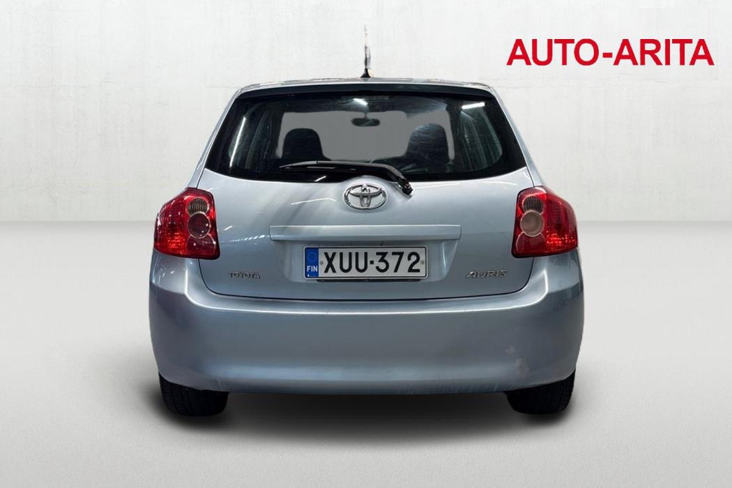 Toyota Auris 2010