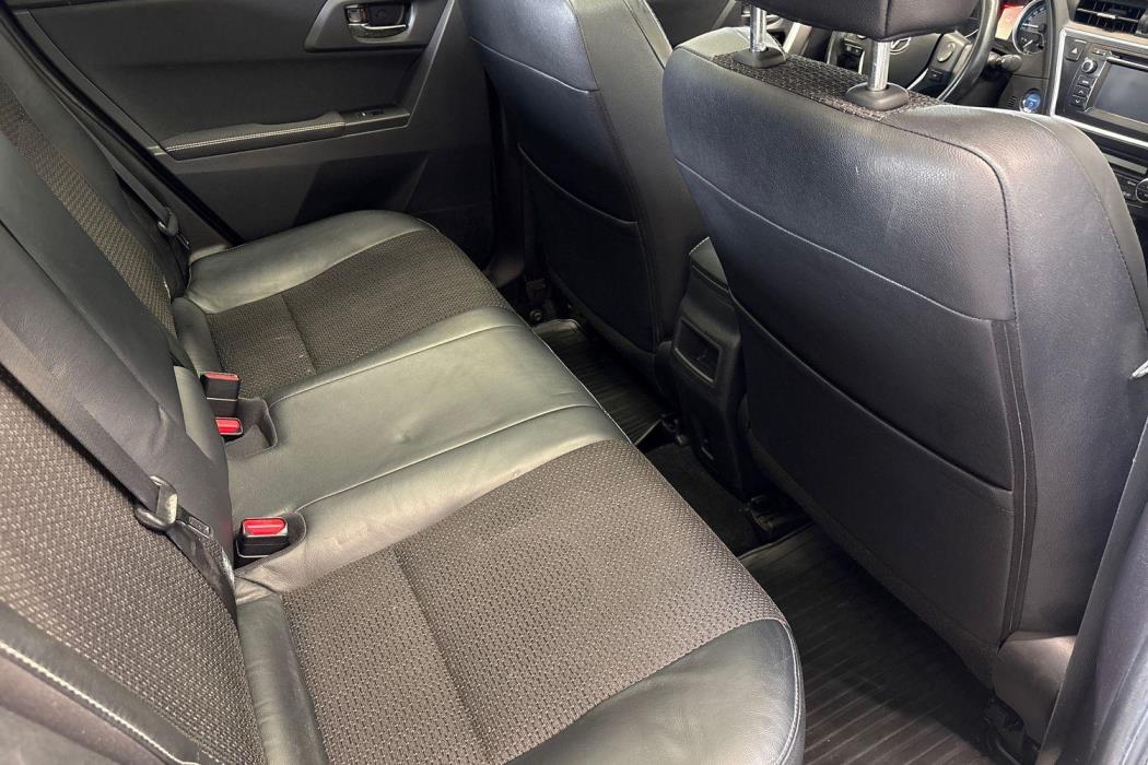 TOYOTA AURIS 2013