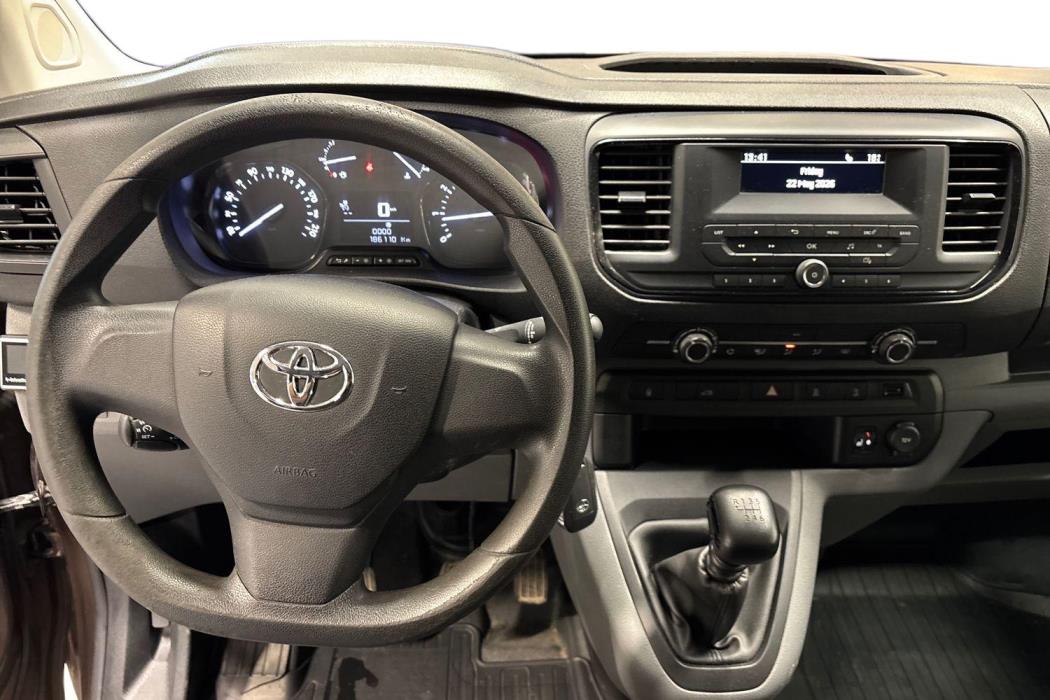 TOYOTA Proace 2018