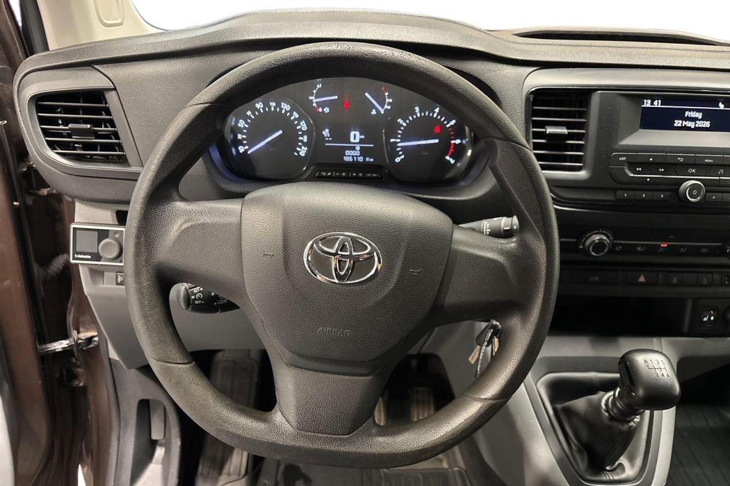 TOYOTA Proace 2018