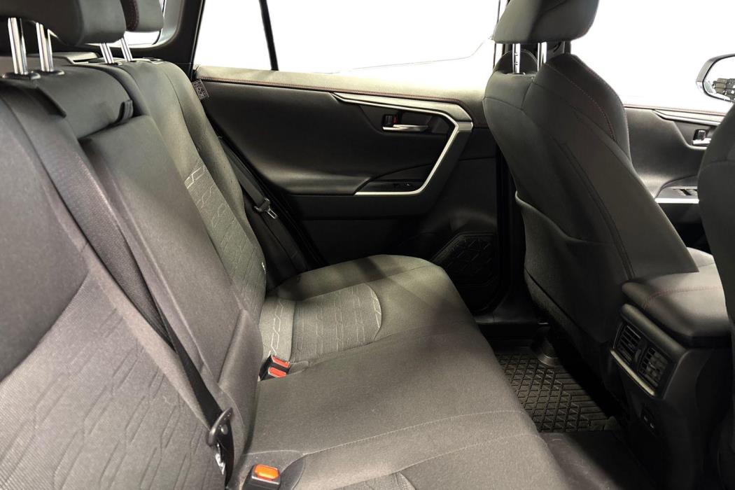 Toyota RAV4 Plug-in 2025