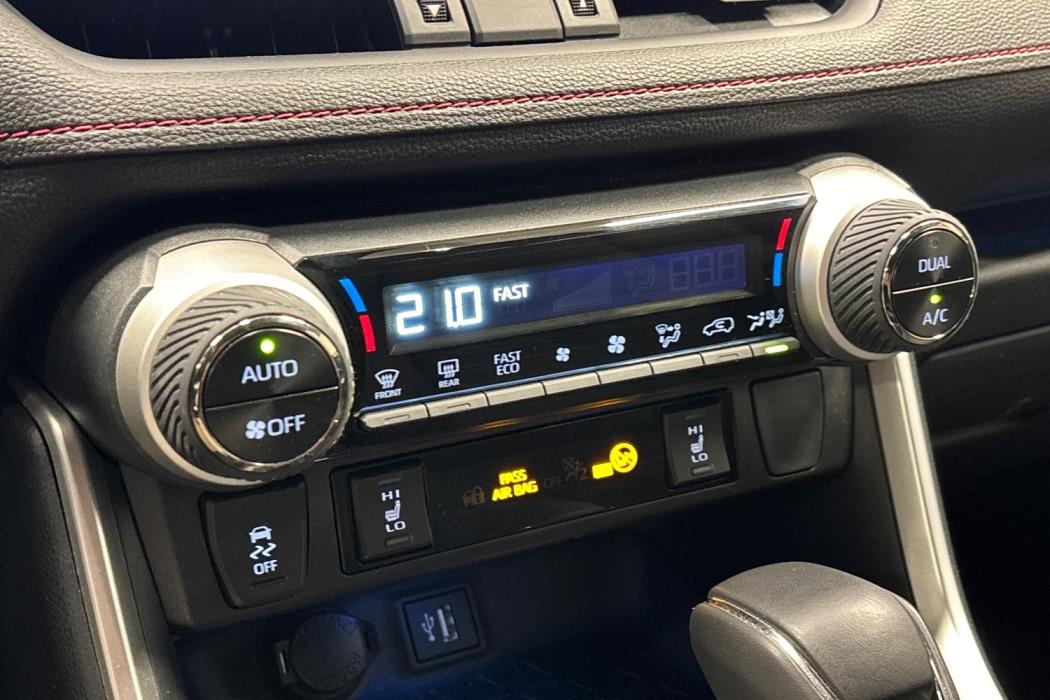 Toyota RAV4 Plug-in 2025