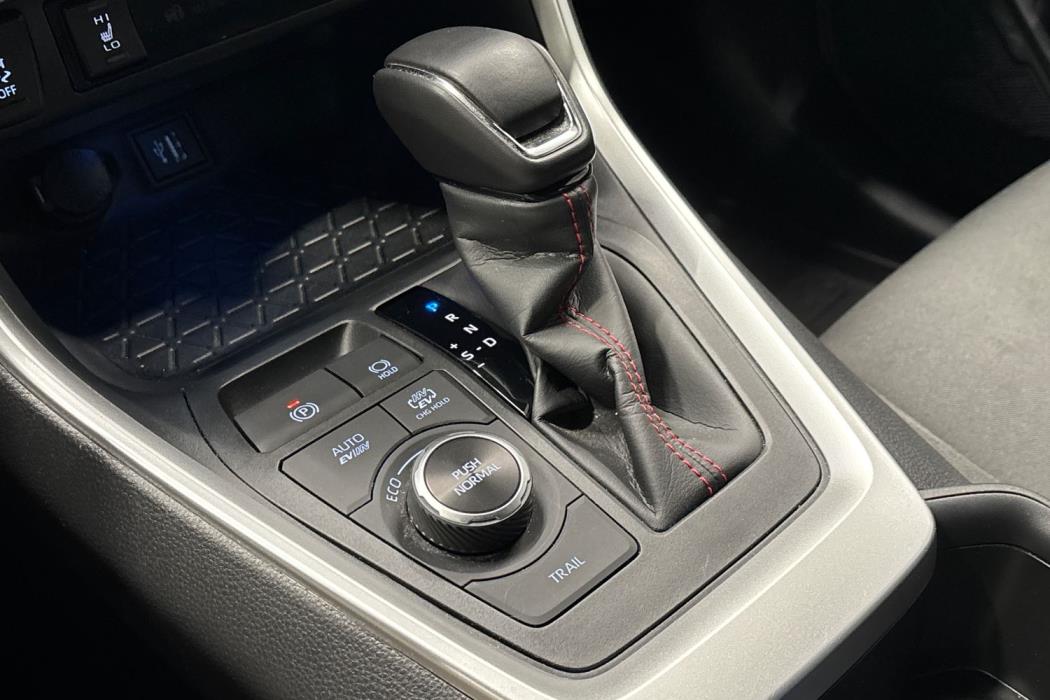 Toyota RAV4 Plug-in 2025